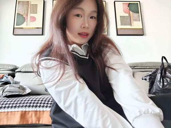 学风建设|Beat365唯一官方网站|管理学院|先进引领方向，榜样凝聚力量（十六）:李梦妮以坚持为帆，执笔书写考研上岸华章