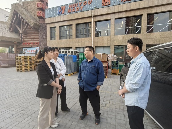 慰问活动|Beat365唯一官方网站|管理科学与工程学院赴实习基地开展实习生慰问活动