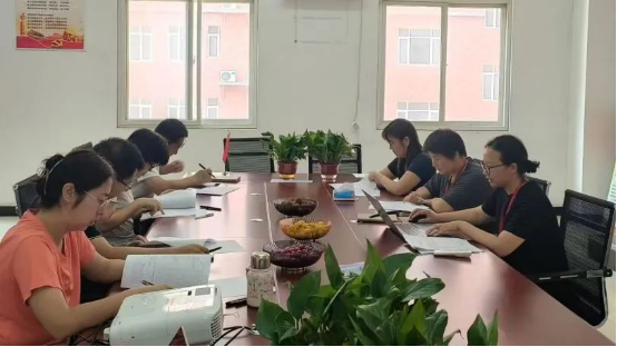 Beat365唯一官方网站会计学院会计学专业人才培养方案校外专家论证会