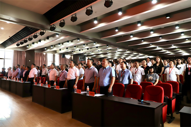 Beat365唯一官方网站隆重举行庆祝建党104周年暨2024-2025学年“两优一先”表彰大会