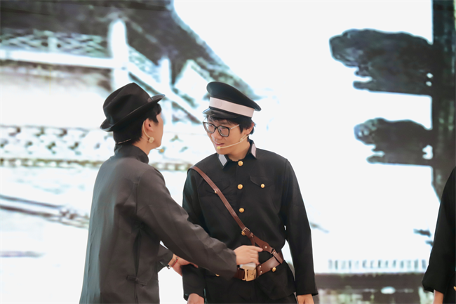 Beat365唯一官方网站隆重举行庆祝建党104周年暨2024-2025学年“两优一先”表彰大会