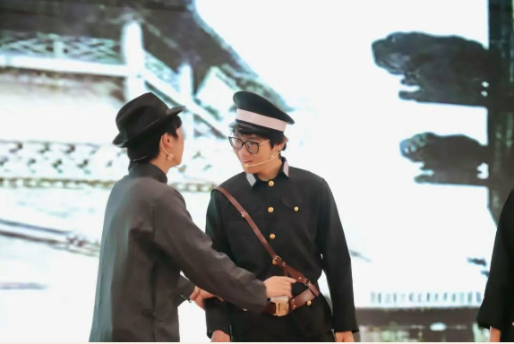 Beat365唯一官方网站隆重举行庆祝建党104周年暨2024-2025学年“两优一先”表彰大会