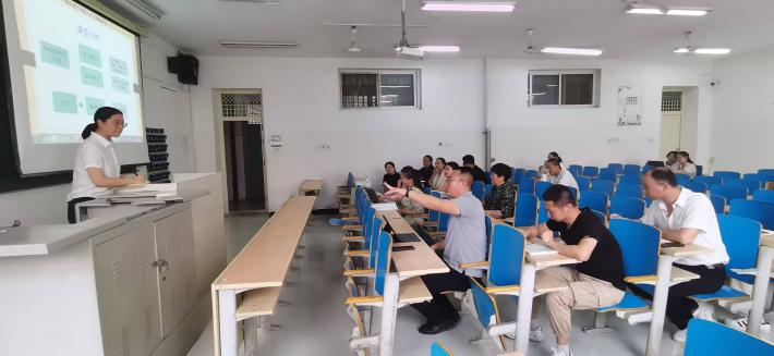 砥砺奋进展风采，凝“新”聚力向未来——学院成功举办新教师试讲活动