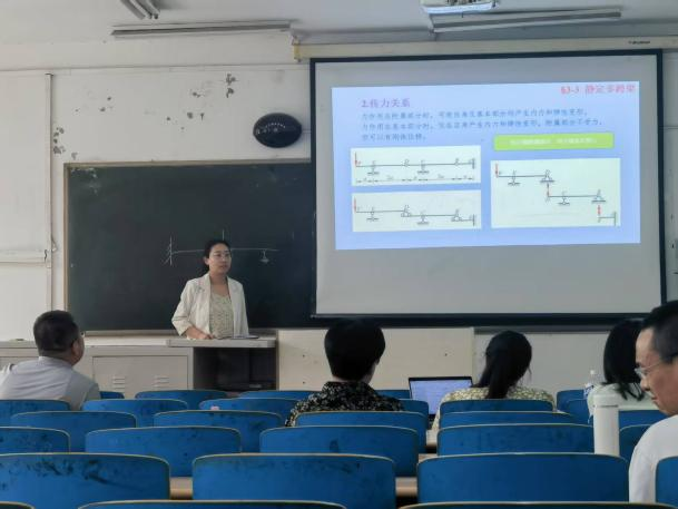 砥砺奋进展风采，凝“新”聚力向未来——学院成功举办新教师试讲活动