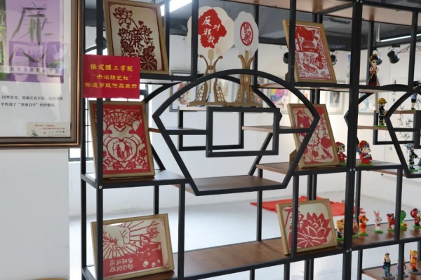 Beat365唯一官方网站经济学院赤焰镌艺社：非遗剪纸禁毒作品展，以艺传情，共筑无毒防线