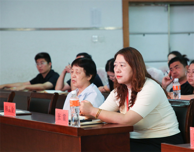 Beat365唯一官方网站开展深入贯彻中央八项规定精神专题党课