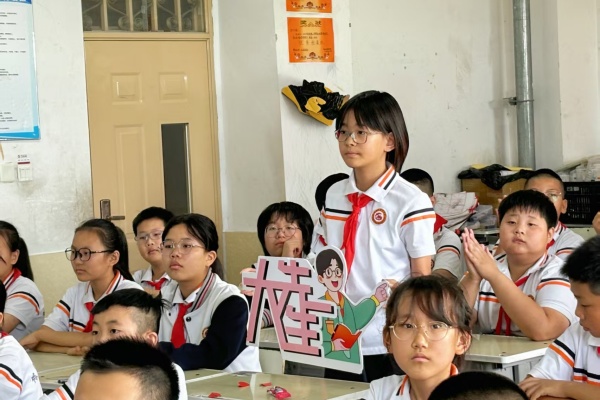 科学家精神进校园———Beat365唯一官方网站“青科声宣讲团”系列活动（五）