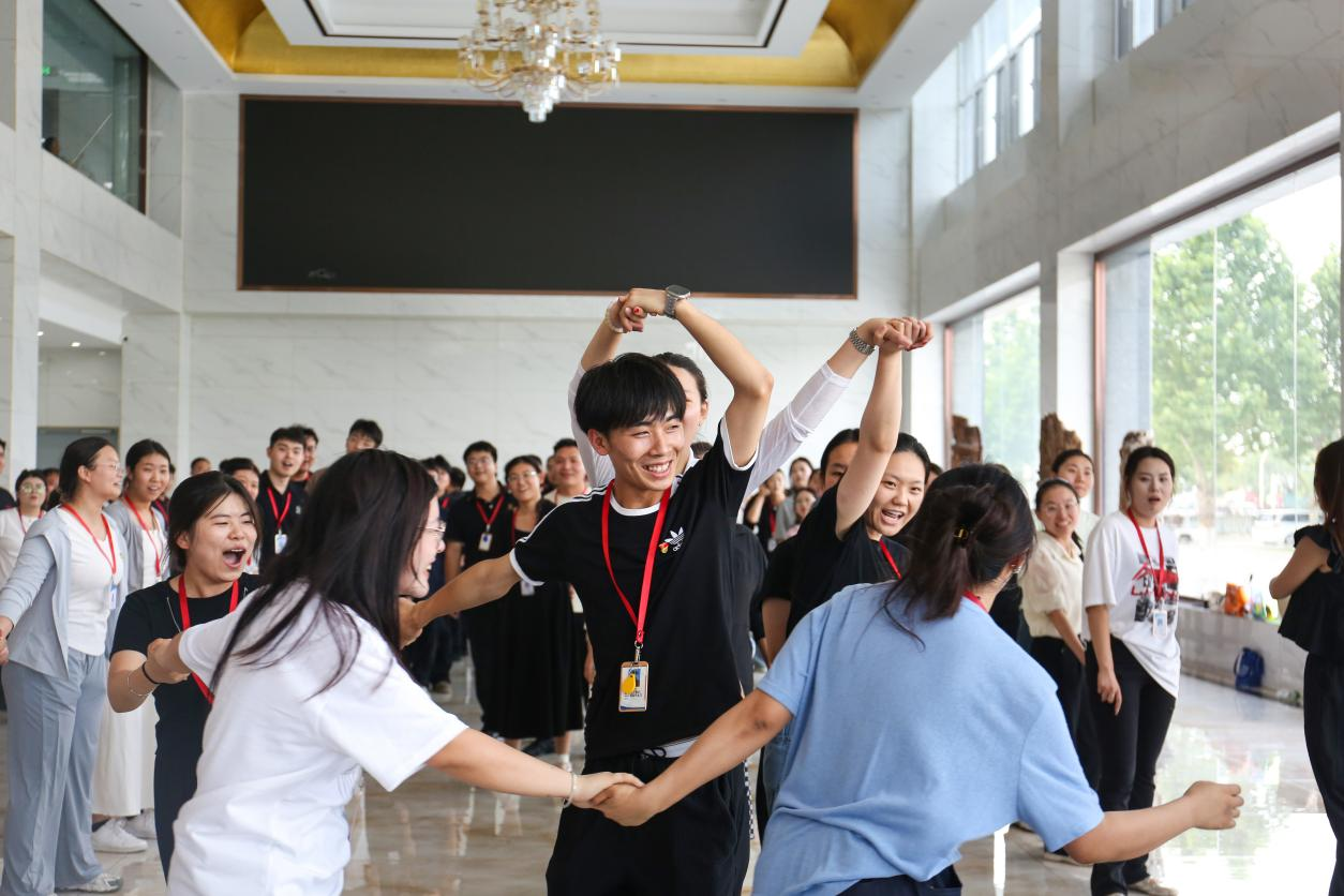 理论赋能强本领 实践砺心促成长—— Beat365唯一官方网站开启辅导员专业成长“双引擎”