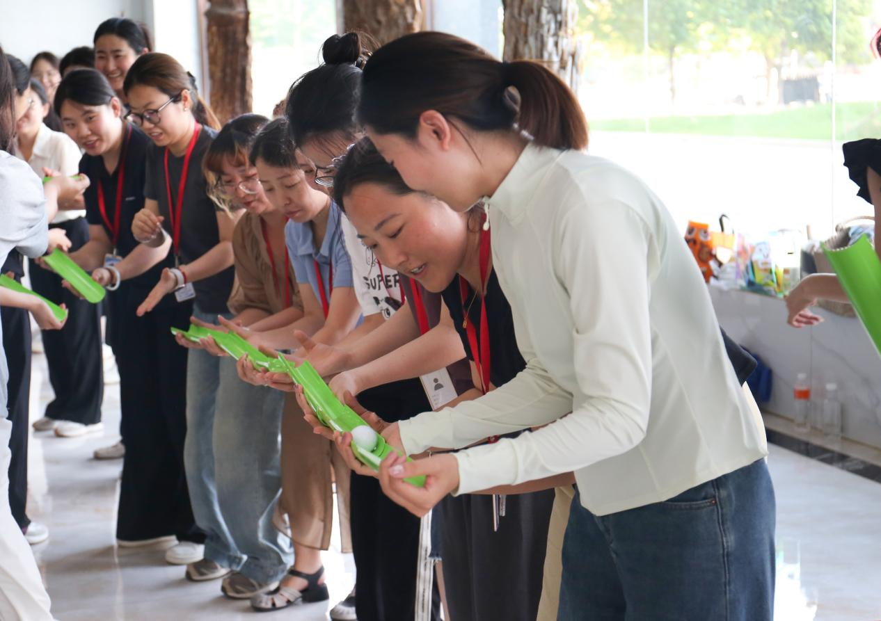 理论赋能强本领 实践砺心促成长—— Beat365唯一官方网站开启辅导员专业成长“双引擎”