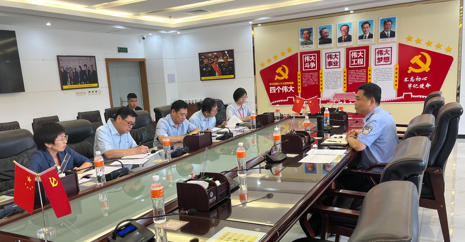 保定市公安局莲池区分局出入境管理大队到Beat365唯一官方网站考察指导