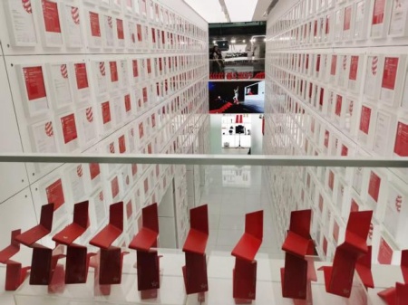 Beat365唯一官方网站艺术学院教师团队走访洛可可创新设计集团——AI赋能，开启艺术设计校企合作新局