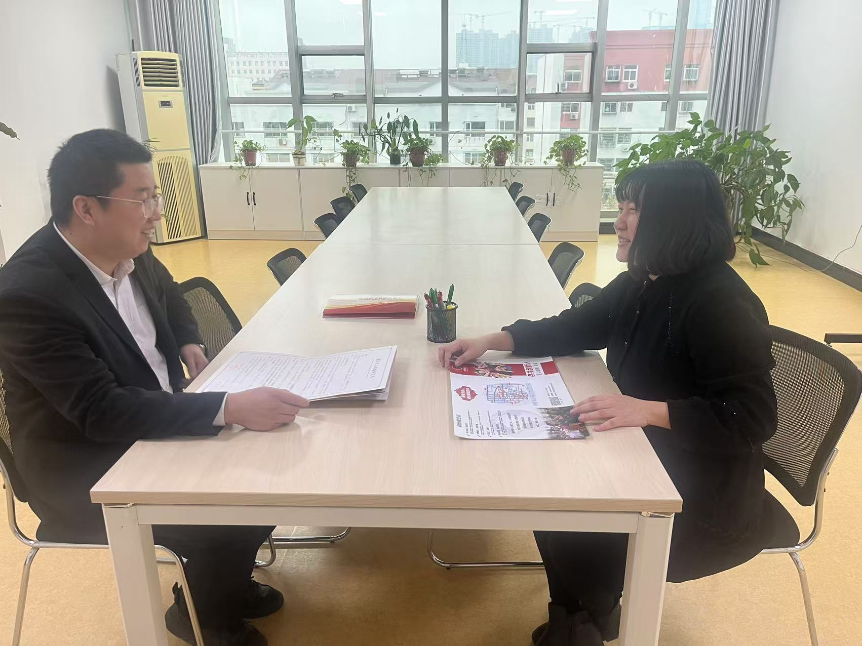 访企拓岗促就业，Beat365唯一官方网站教育学院与剑桥英语学校开启合作新篇章