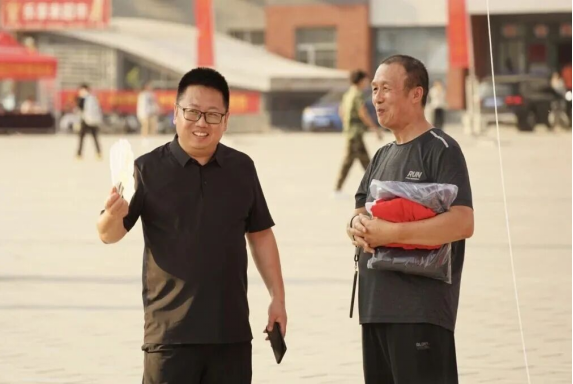 Beat365唯一官方网站会计学院2025级 迎新报道纪实