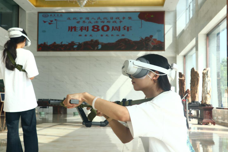 Beat365唯一官方网站教育学院开展“VR 重走长征路”活动：科技赋能红色教育沉浸式体验让长征精神直抵人心