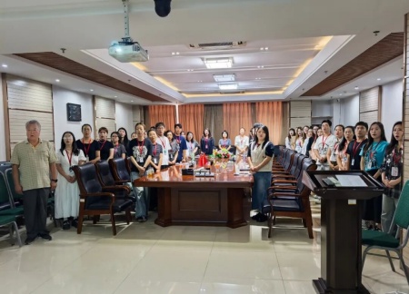 同观阅兵盛典，铭记历史荣光——艺术学院师生观看抗战胜利80周年阅兵仪式