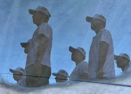 青春进行时，教官“授课”+辅导员“引路”助成长