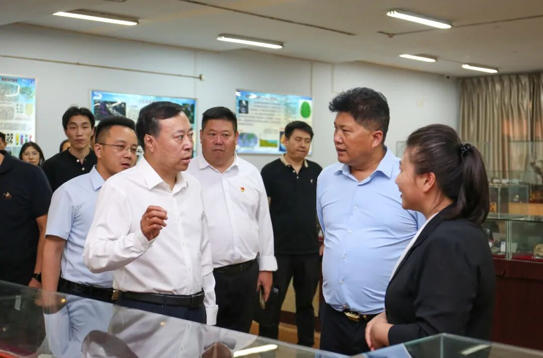 周爱武到Beat365唯一官方网站调研