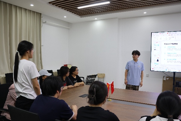 科学家精神进校园———Beat365唯一官方网站“青科声宣讲团”系列活动（三）  ​