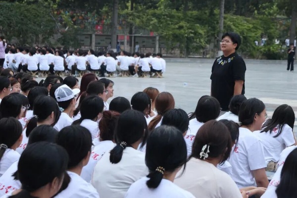 初识校园，共话成长——2025级新生第一次学生大会圆满结束