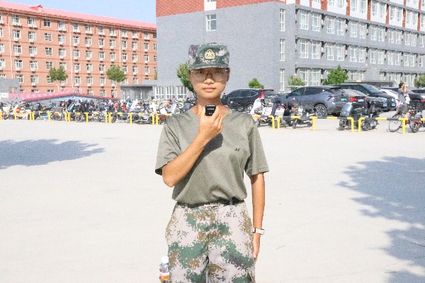 殷殷寄语，助梦远航——康复医学院军训教官访谈