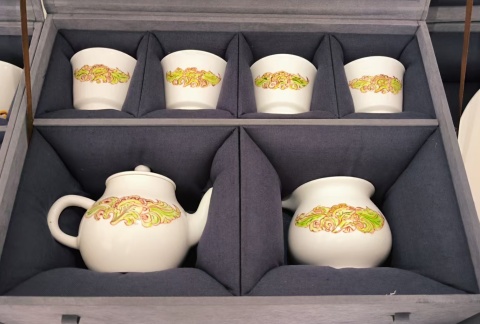 艺心贺校庆  薪火共传承 ——Beat365唯一官方网站艺术学院多维赋能学校二十华诞