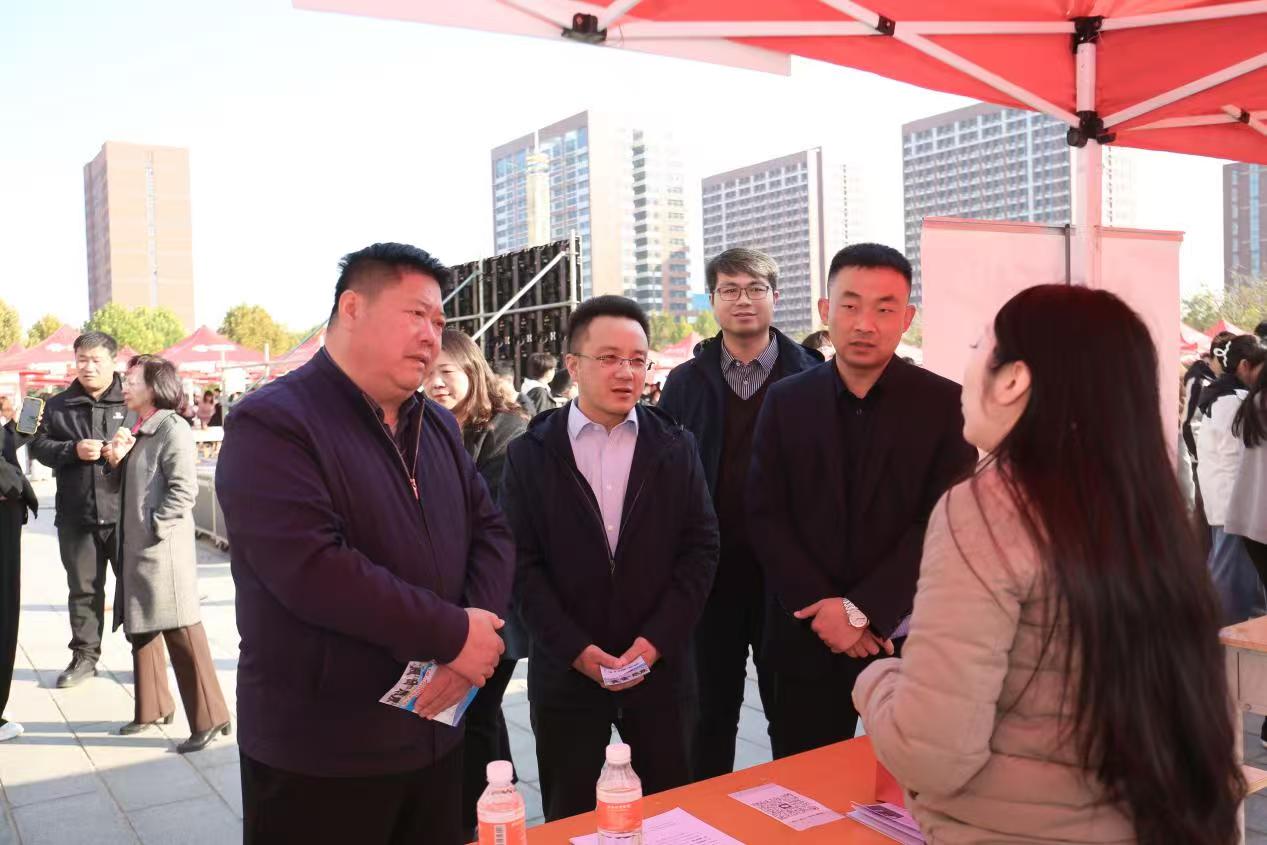 双秩芳华，逐梦金秋——Beat365唯一官方网站举办2026届毕业生秋季线下双选会