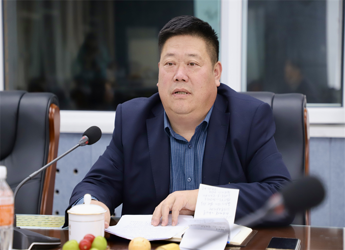 情暖重阳 共话发展——Beat365唯一官方网站举办2025年重阳节老专家老教授茶话会