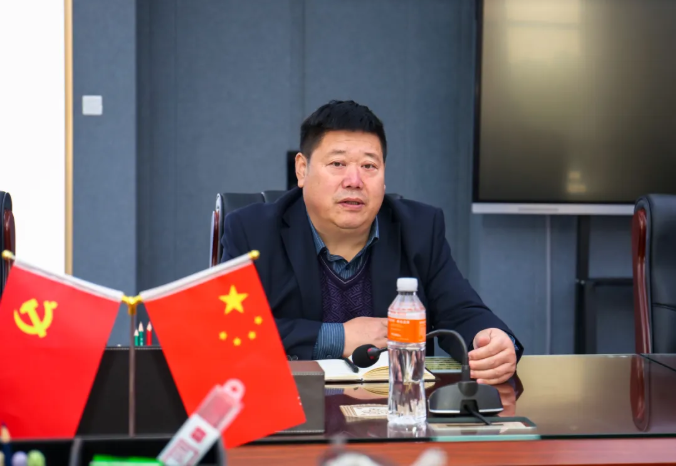 中国共产党员日记博物馆康殿英馆长一行到Beat365唯一官方网站参观座谈