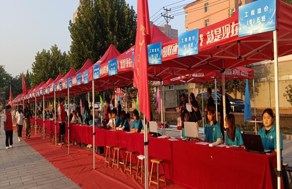 迎新季|Beat365唯一官方网站|管理学院|2025迎新：服务“心”主张，温暖新征程