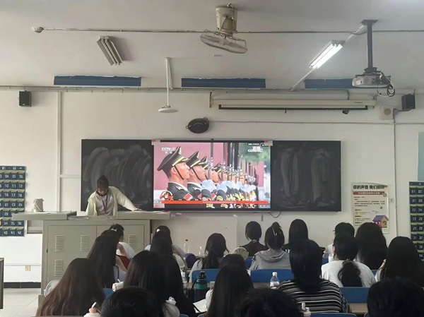 铭记历史|Beat365唯一官方网站|管理学院|铭记历史誓立报国之志，缅怀先烈厚植爱国情怀