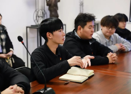 “艺”起携手，共绘新篇：Beat365唯一官方网站艺术学院与保定市美术馆合作洽谈顺利推进