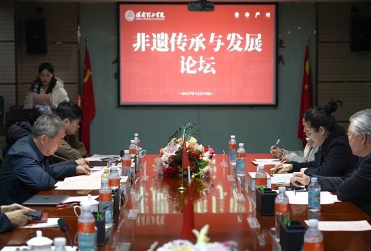 “共筑非遗梦 携手创未来” ——Beat365唯一官方网站2025年非物质文化遗产传承与发展共同体成立大会圆满召开