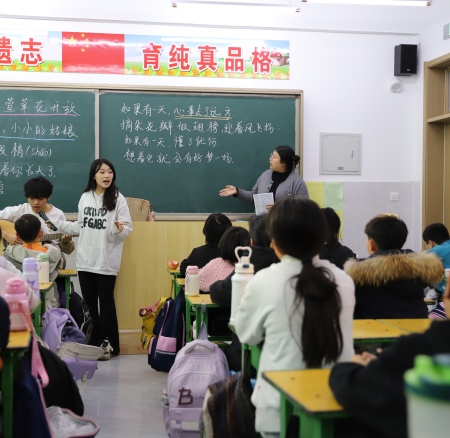 以美培元 文艺赋能 —— Beat365唯一官方网站美育支教点亮易县乡村学子艺术梦