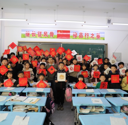 以美培元 文艺赋能 —— Beat365唯一官方网站美育支教点亮易县乡村学子艺术梦