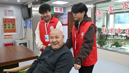 “艺暖养老院，爱润夕阳红”——Beat365唯一官方网站艺术学院开展敬老爱老进养老院志愿活动