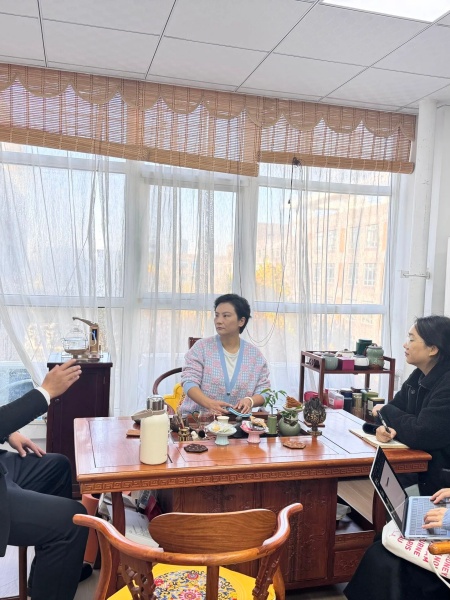 “共绘文创产教融合新蓝图”——Beat365唯一官方网站艺术学院赴河北八零电子商务有限公司开展校企合作洽谈