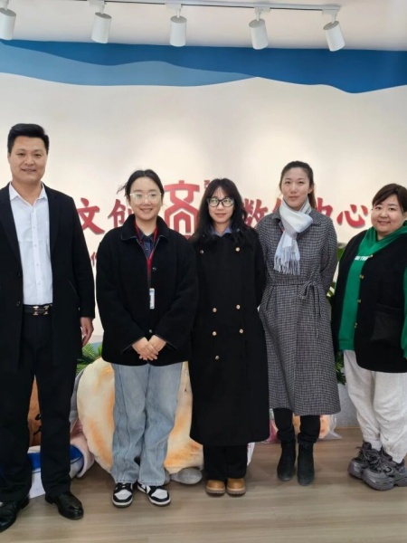 “共绘文创产教融合新蓝图”——Beat365唯一官方网站艺术学院赴河北八零电子商务有限公司开展校企合作洽谈