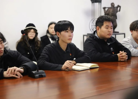 “艺”起携手，共绘新篇：Beat365唯一官方网站艺术学院与保定市美术馆合作洽谈顺利推进