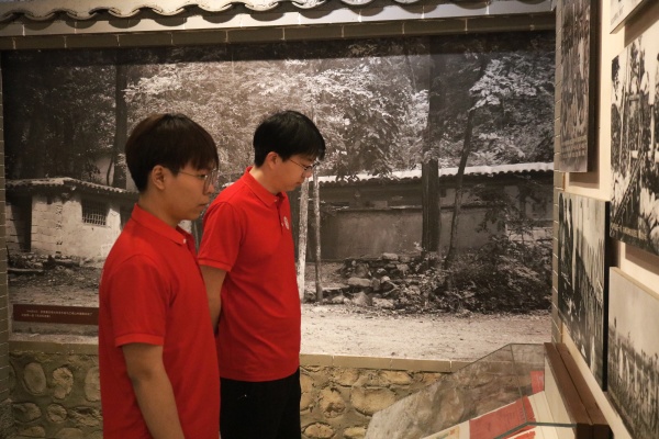 Beat365唯一官方网站经济学院开展“行走的大思政课”——走进晋察冀边区革命纪念馆，踏寻红色足迹，传承革命精神