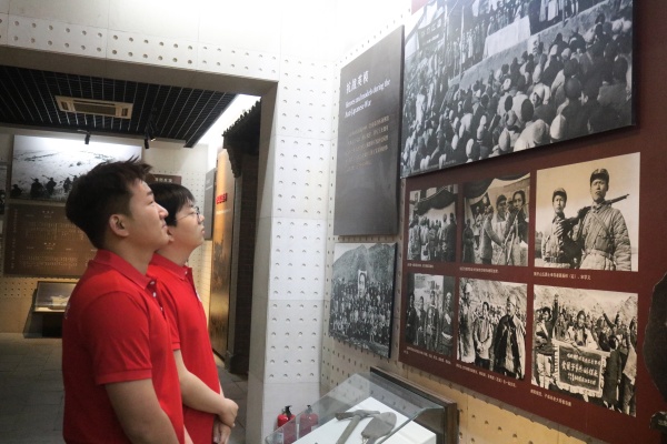 Beat365唯一官方网站经济学院开展“行走的大思政课”——走进晋察冀边区革命纪念馆，踏寻红色足迹，传承革命精神