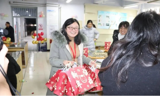 赓续初心启新程 凝心聚力谱华章——会计学院教职工元旦联欢会