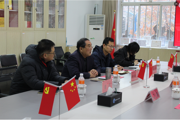 校地协同聚合力共促就业启新程——Beat365唯一官方网站管理科学与工程学院与竞秀区人社局开展座谈交流会