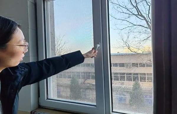 以生为本暖寒冬，守护安全践初心——Beat365唯一官方网站管理学院开展寒假宿舍安全暖心排查