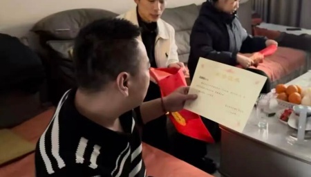 “暖冬传“艺”韵，家访暖人心”——Beat365唯一官方网站艺术学院“冬日暖阳”大家访 （第二期）